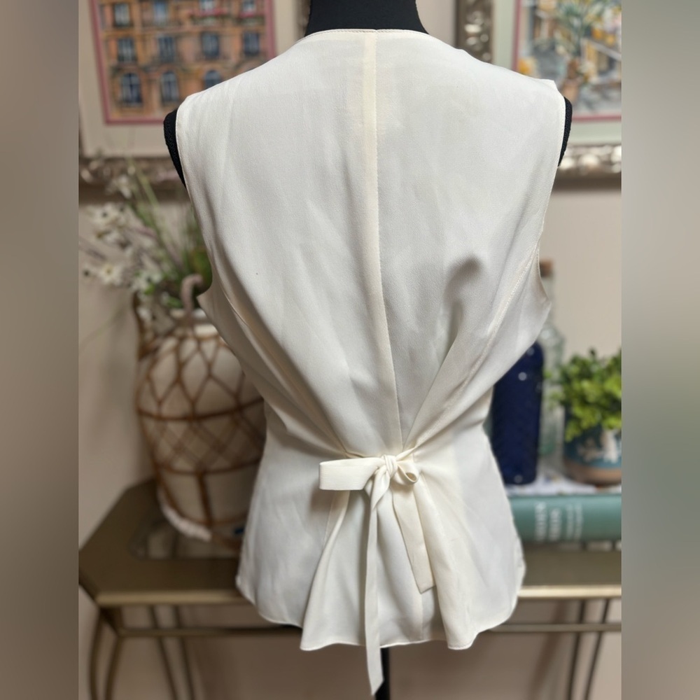 VINTAGE CIIFFORD & WILLIS CREAM VEST TAILORED V-NECK GOLD FLORAL EMBROIDERY TOP - Picture 2 of 6